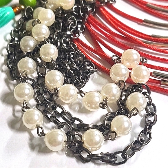 NT541 Wearable Vintage Necklaces Grab Bag or Craft Lot - Picture 7 of 12